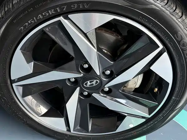 Hyundai Elantra 2022