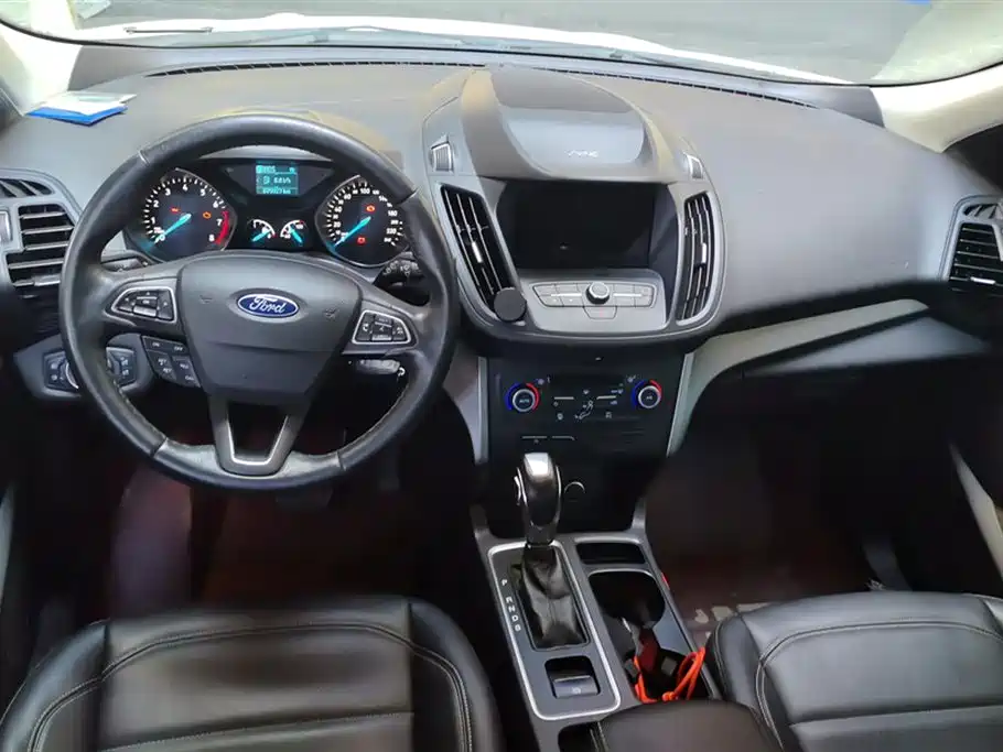 Ford Kuga 2020 — фото 12