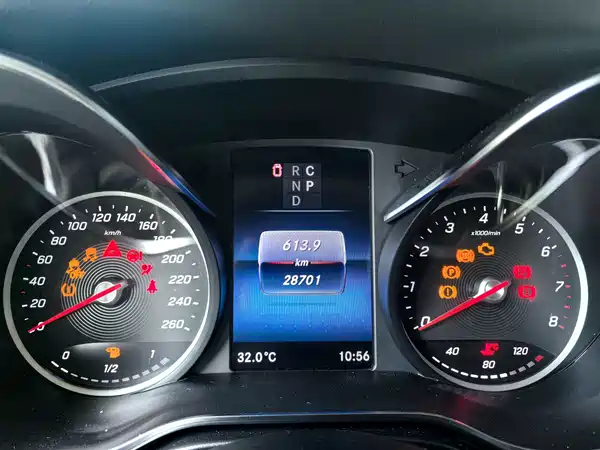 Mercedes-Benz V-Class 2024