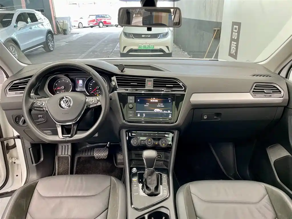 Volkswagen Tiguan L 2019 — фото 8