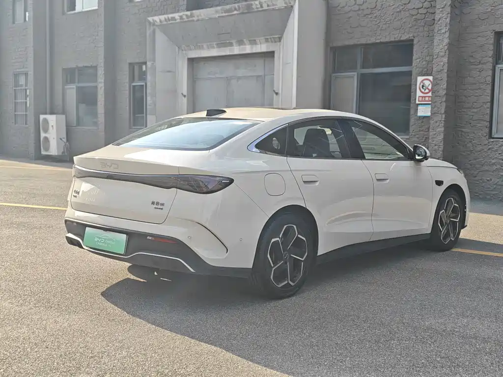 BYD Seal 06 2025