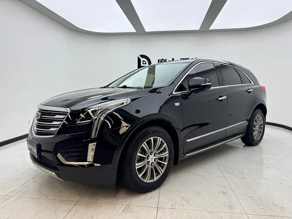 Cadillac XT5 2017 — фото 1