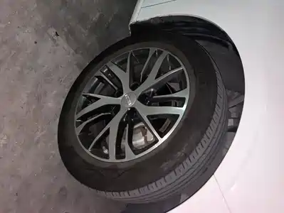 Geely Emgrand 2023