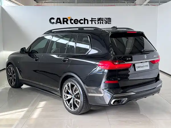 BMW X7 2021