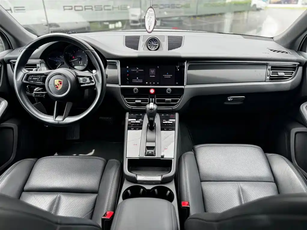 Porsche Macan 2025 — фото 9
