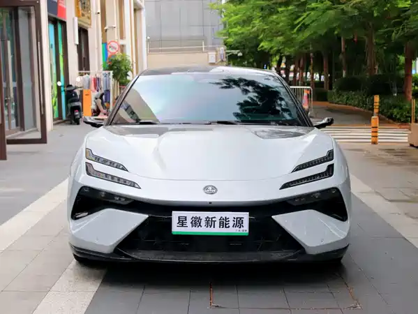 Lotus EMEYA 2025