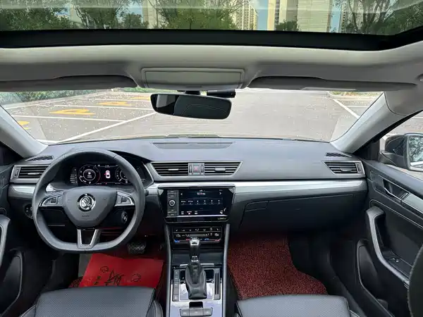 Skoda Superb 2020
