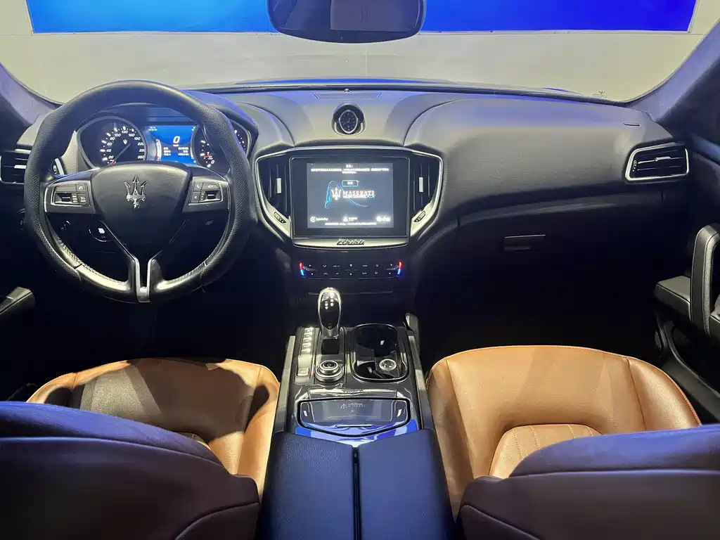 Maserati Ghibli 2018 — фото 13