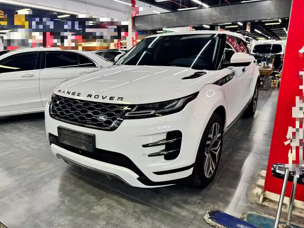 Land Rover Range Rover Evoque 2022 — фото 1