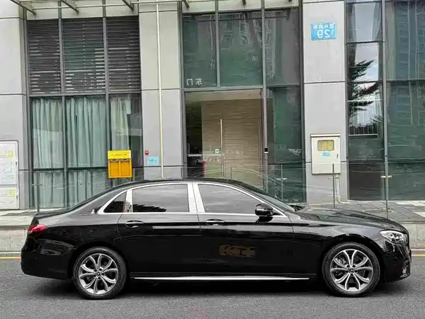 Mercedes-Benz E-Class 2021