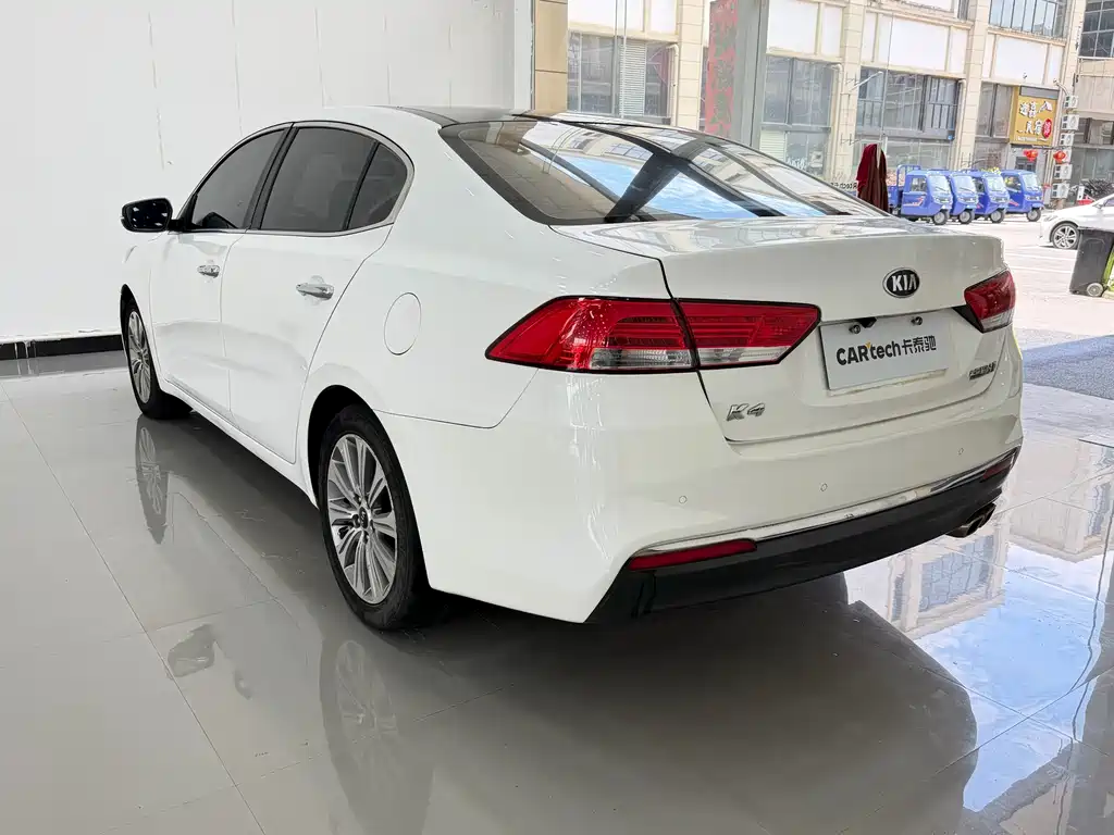 Kia K4 2015 — фото 8