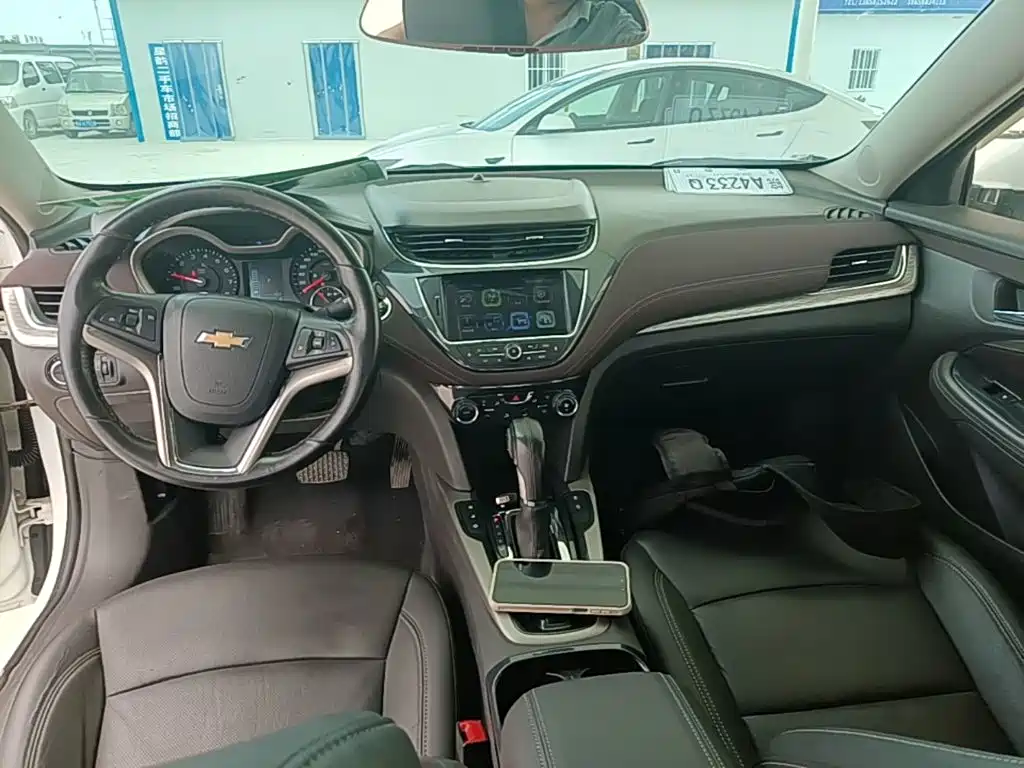 Chevrolet Malibu 2018 — фото 10
