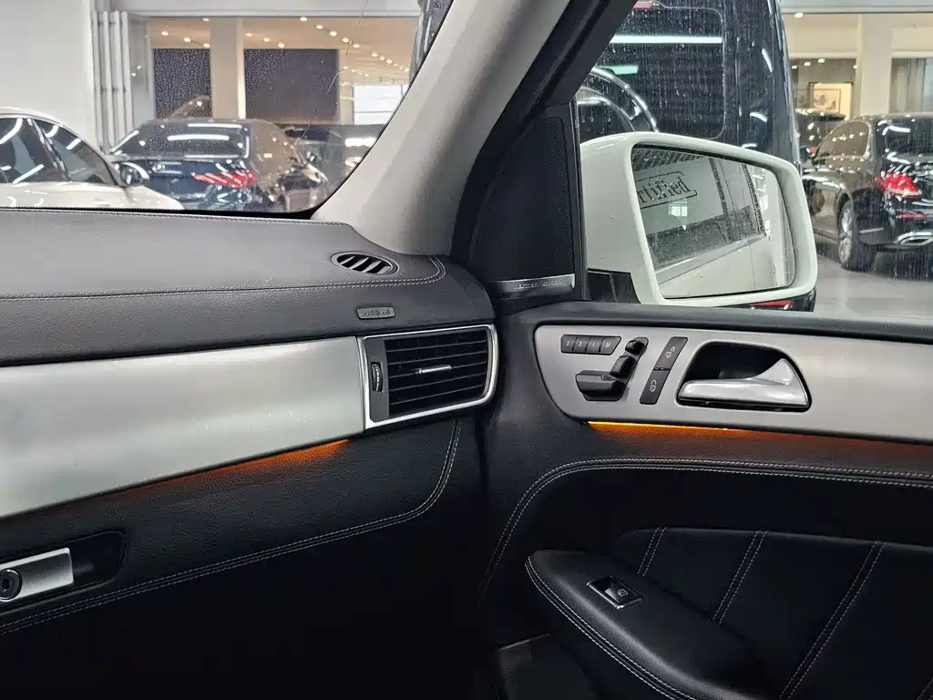 Mercedes-Benz M-Class AMG 2013 — фото 10