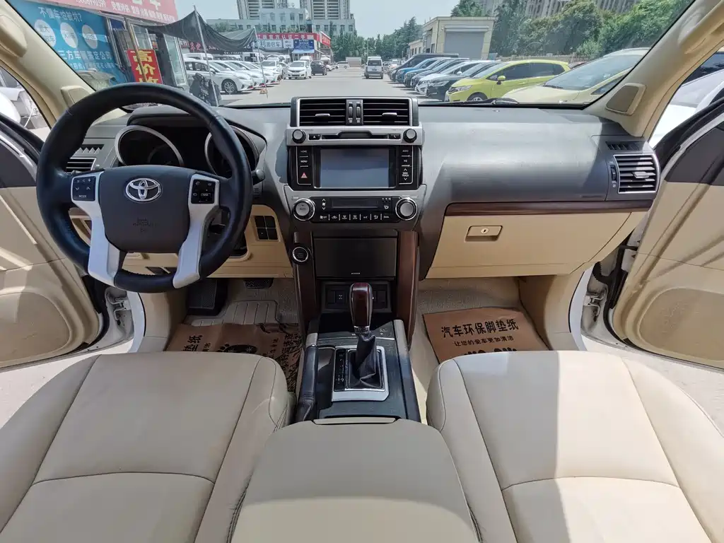 Toyota Prado 2014 — фото 10