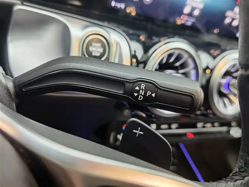 Mercedes-Benz GLB 2023 — фото 13