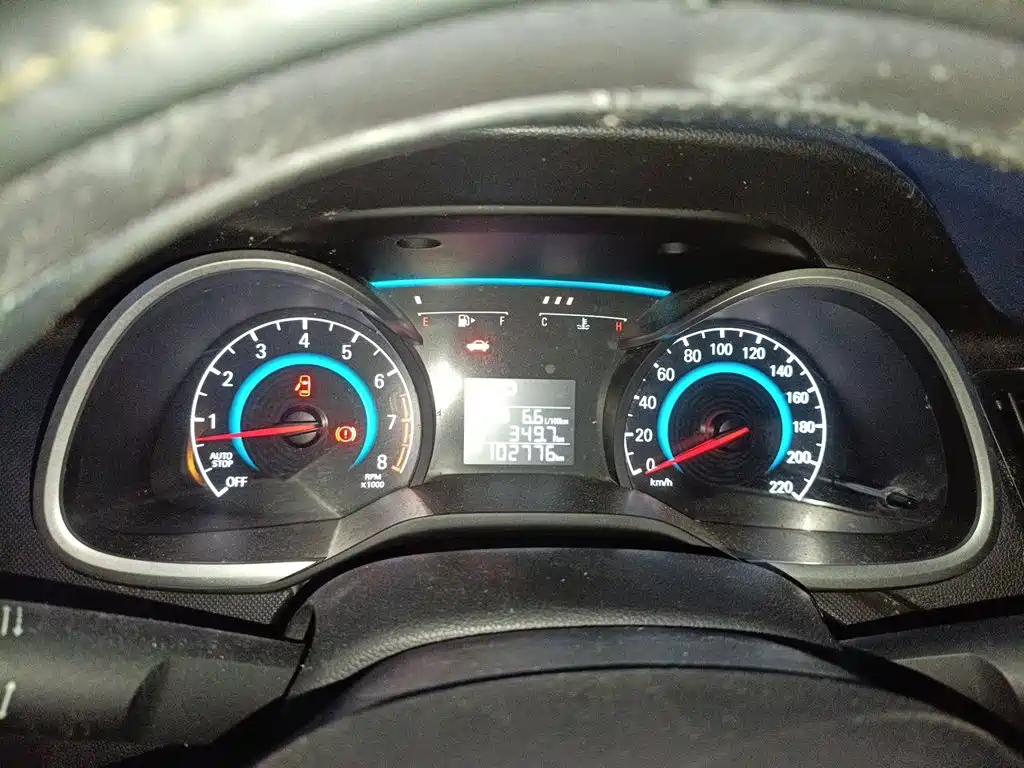 Chevrolet Cavalier 2018 — фото 12