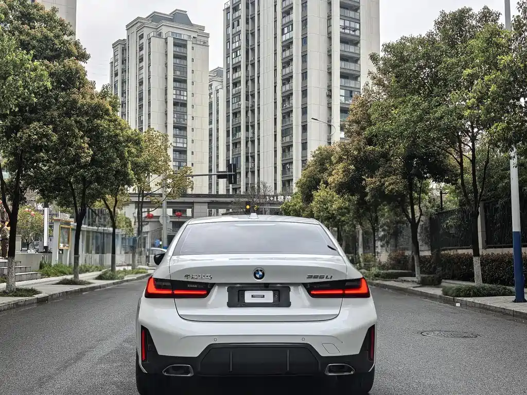 BMW 3 Series 2023 — фото 14