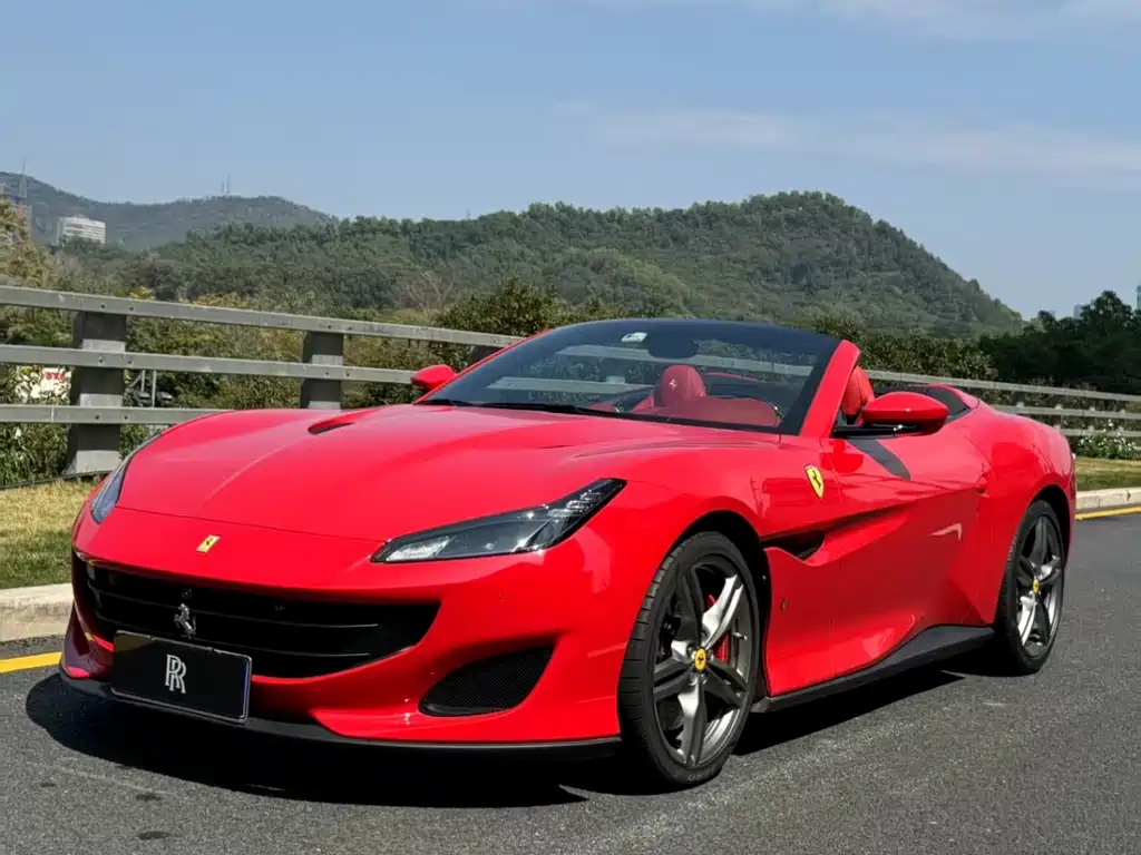 Ferrari Portofino 2019 — фото 1