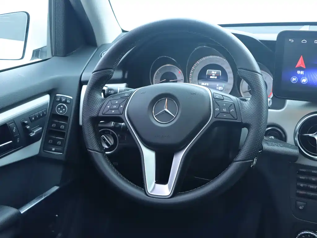 Mercedes-Benz GLK-Class 2014 — фото 16