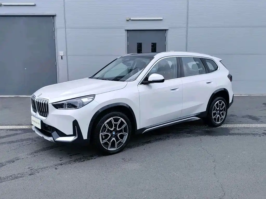 BMW X1 2025 — фото 1