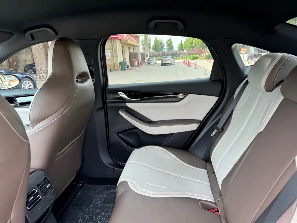 BYD Qin PLUS 2025 — фото 12