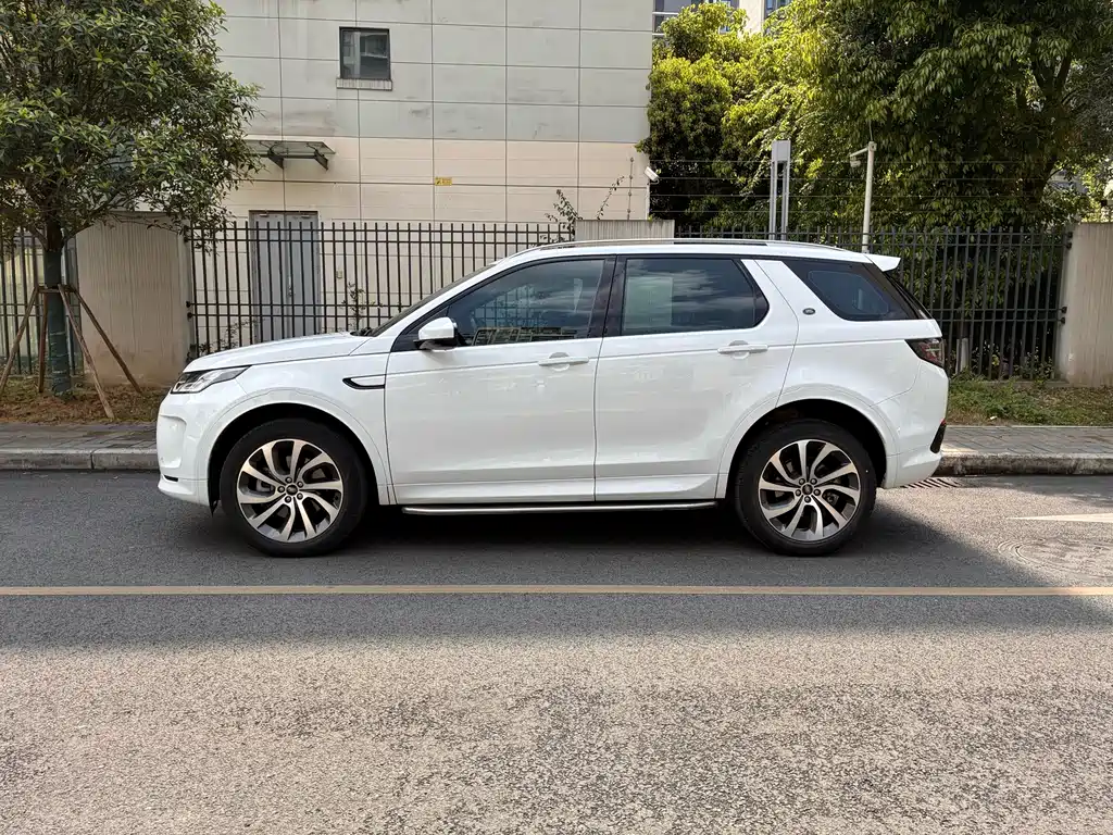 Land Rover Discovery Sport 2022 — фото 17