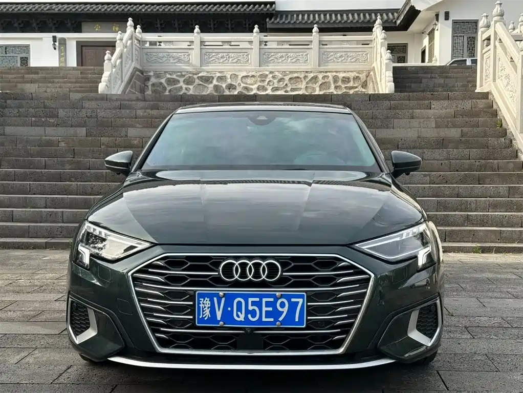 Audi A3 2022 — фото 2