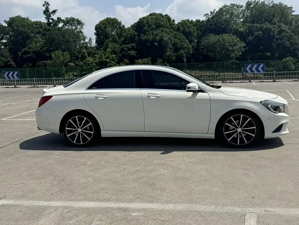 Mercedes-Benz CLA 2015 — фото 13