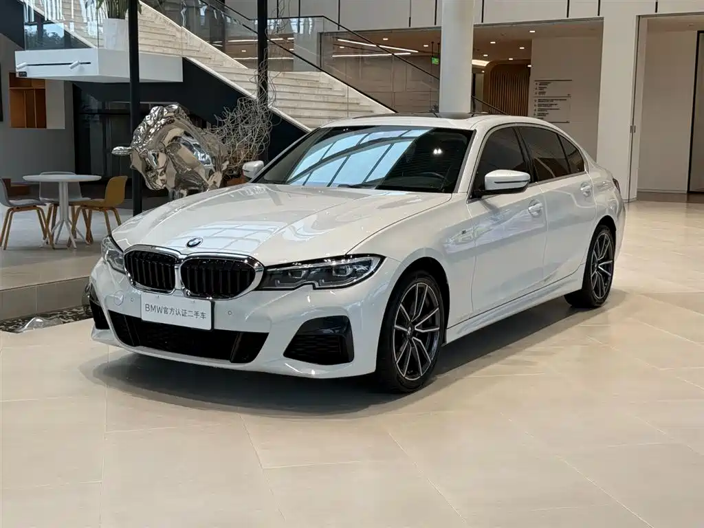 BMW 3 Series 2022