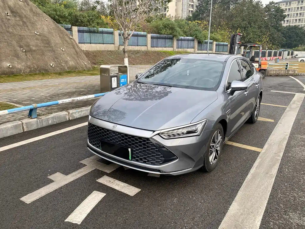 BYD Qin PLUS 2022 — фото 2