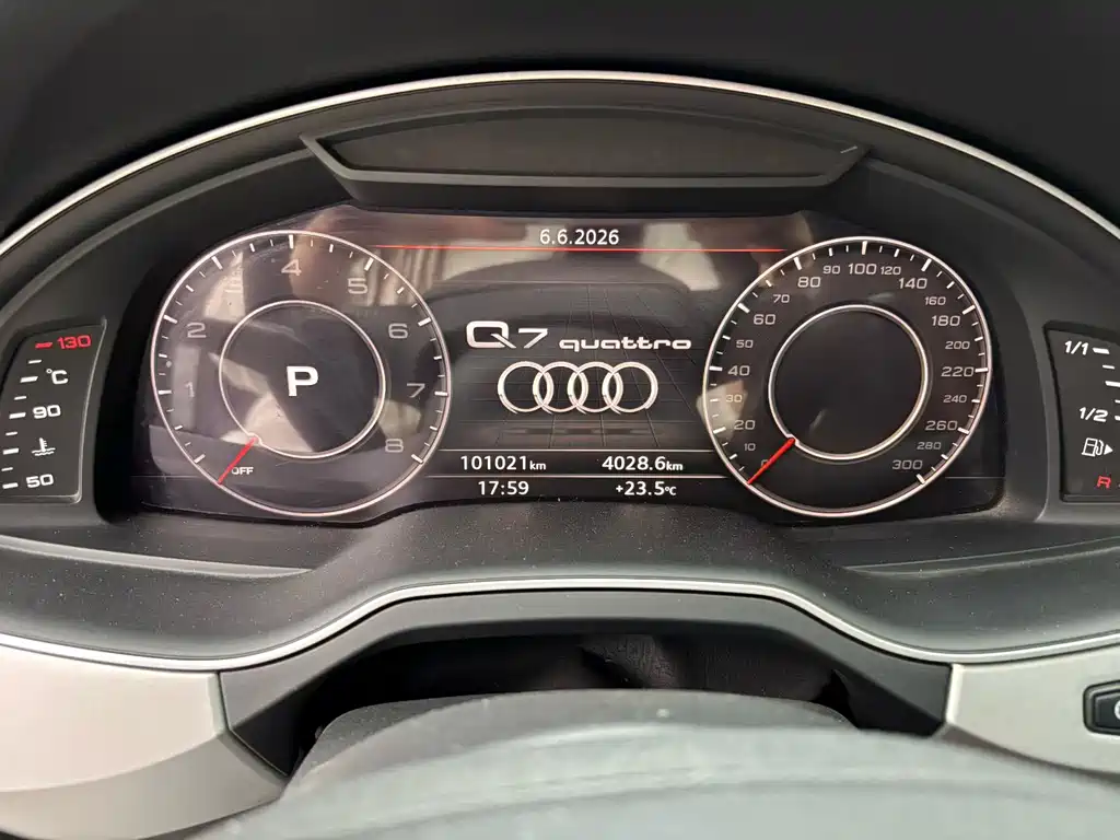 Audi Q7 2019 — фото 14