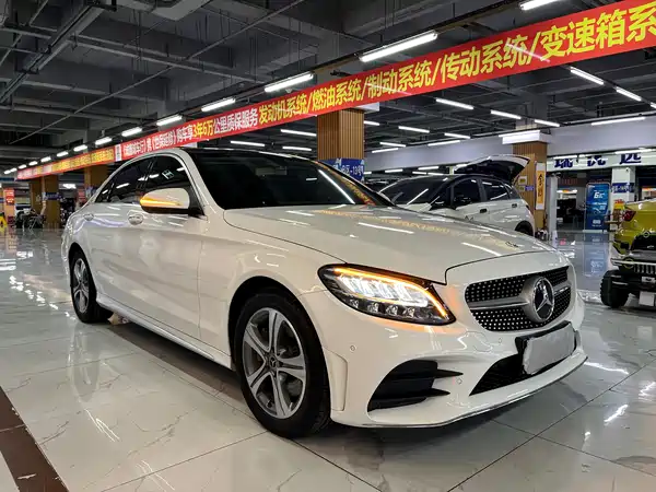 Mercedes-Benz C-Class 2020