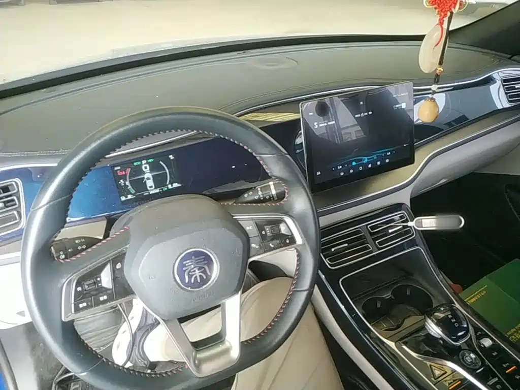 BYD Qin PLUS 2022 — фото 10