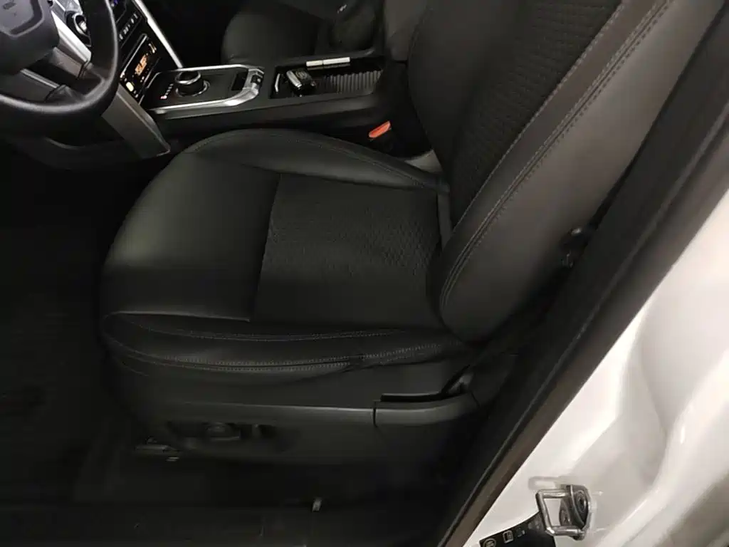 Land Rover Discovery Sport 2019 — фото 15