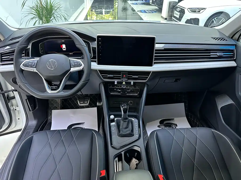 Volkswagen Tiguan L 2025