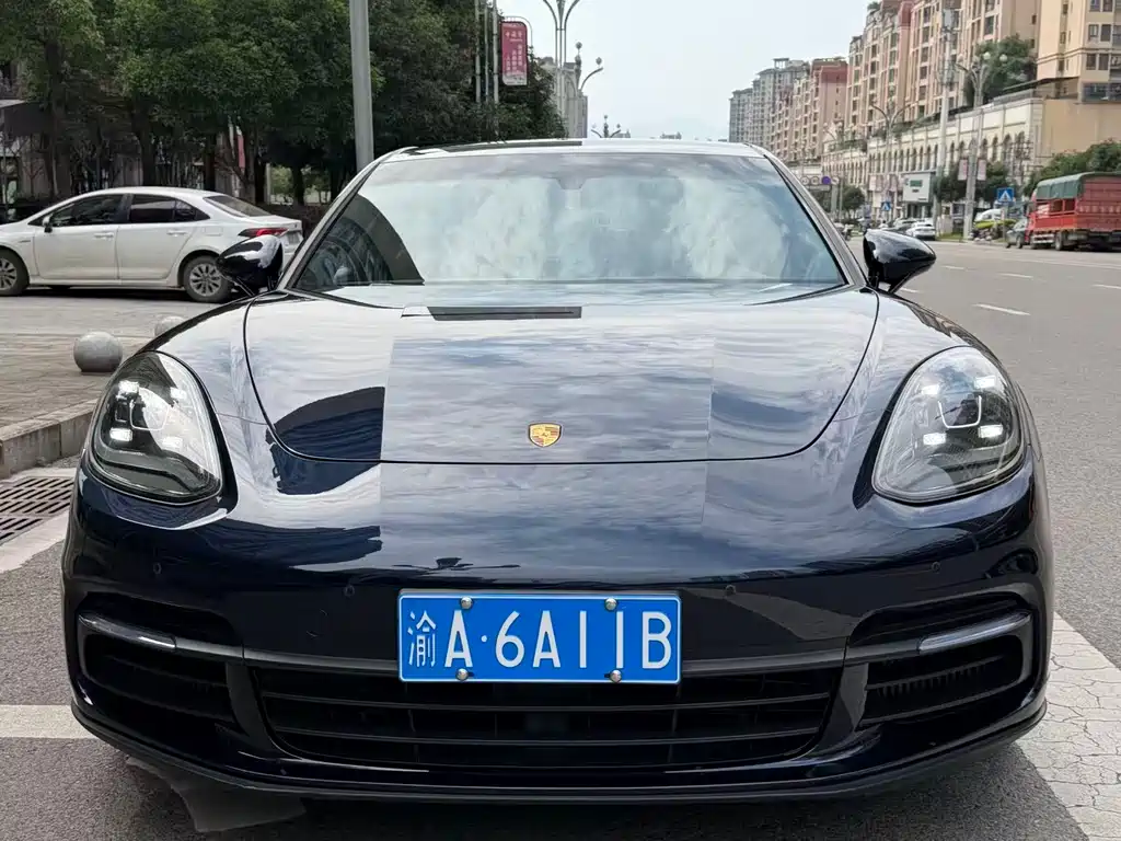 Porsche Panamera 2019 — фото 9