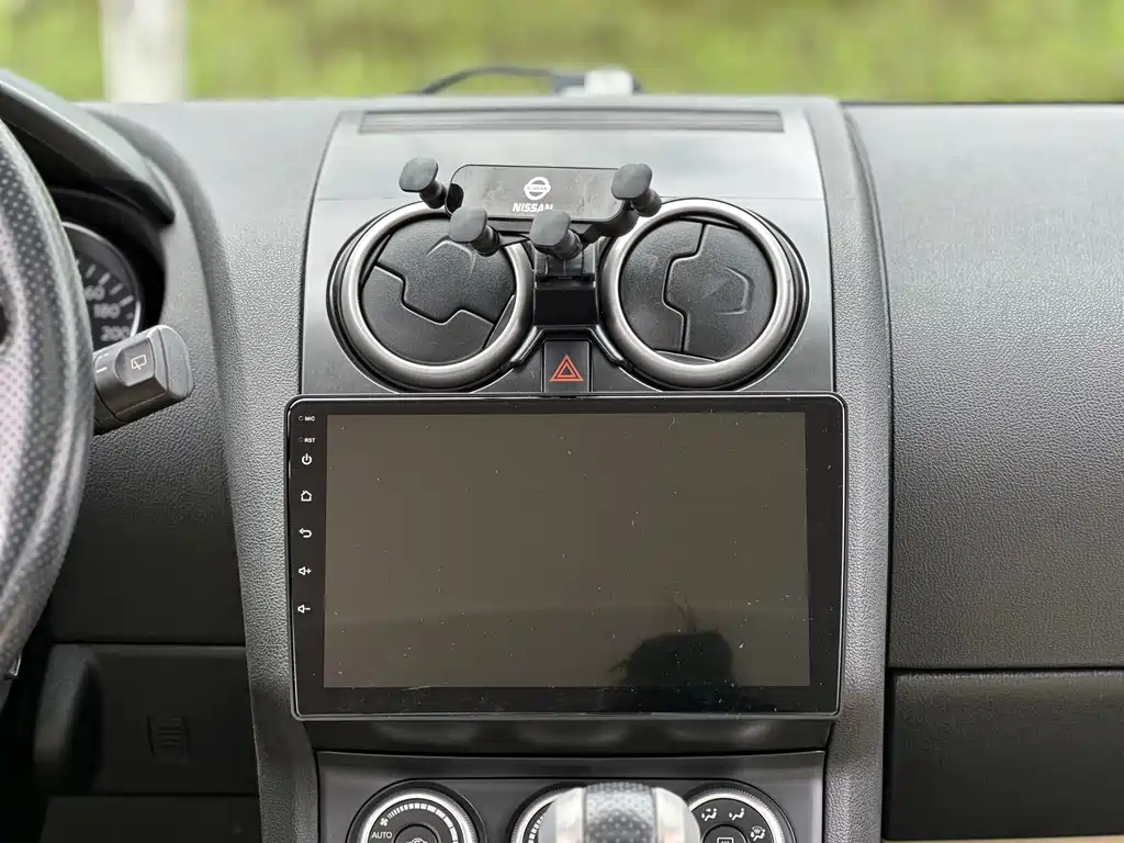 Nissan Qashqai 2011 — фото 41