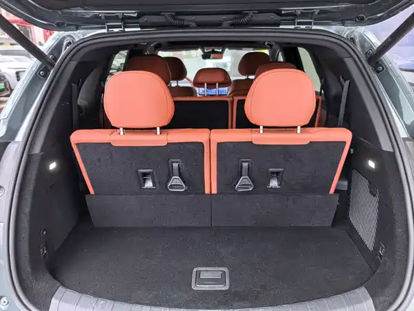BYD Tang L 2025