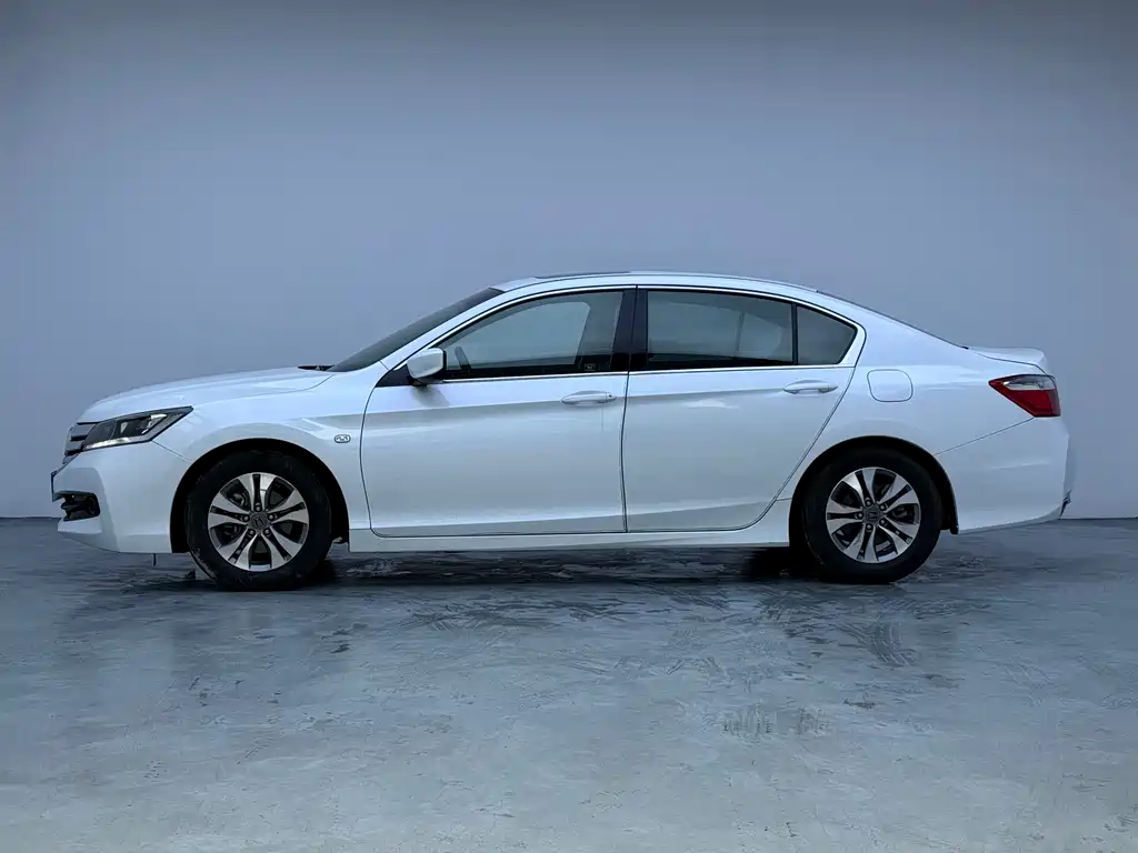 Honda Accord 2014 — фото 4