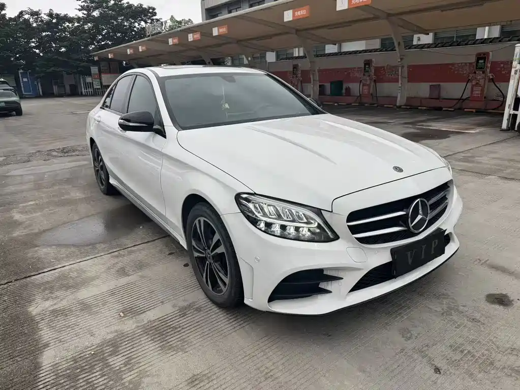 Mercedes-Benz C-Class 2020