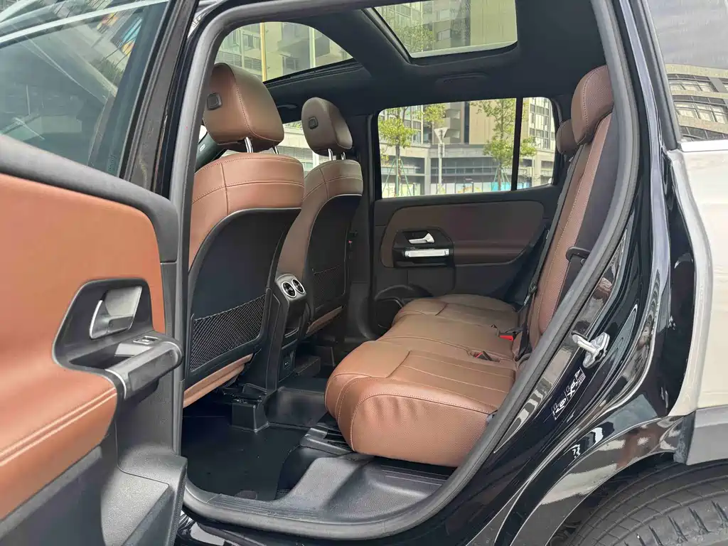 Mercedes-Benz GLB 2021