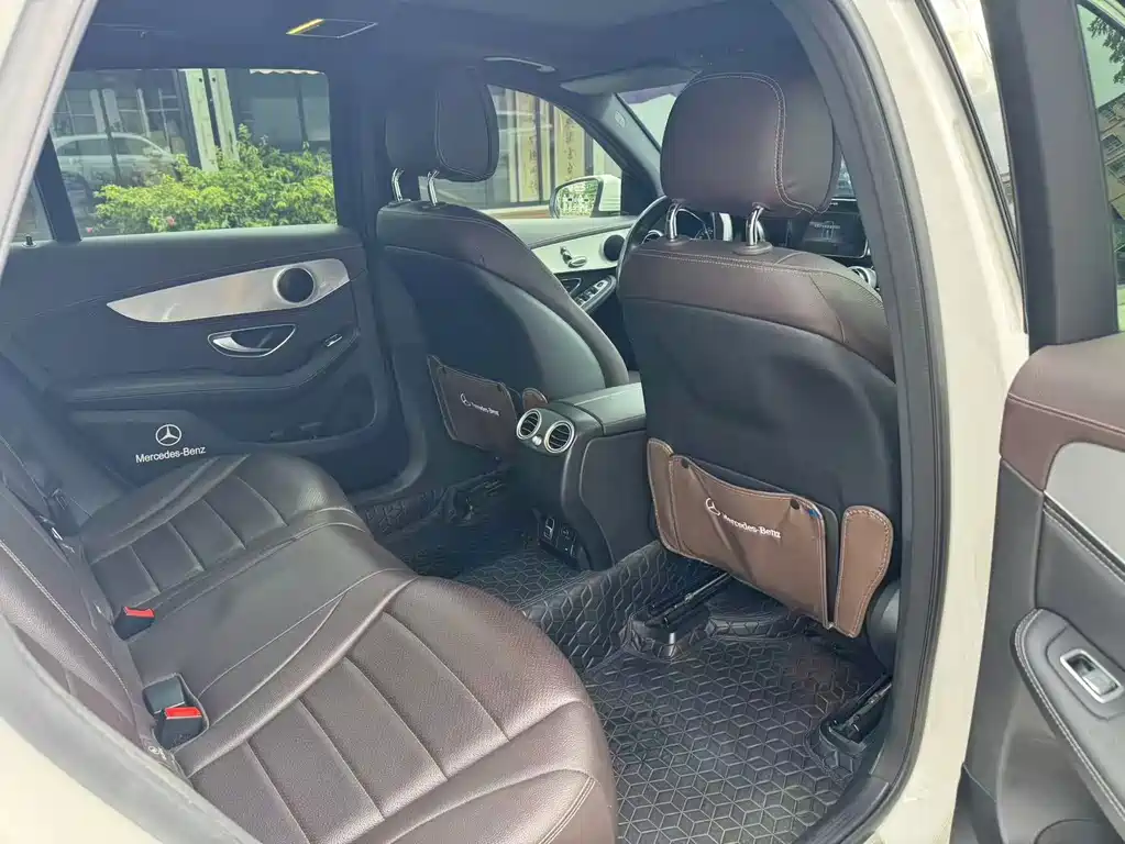Mercedes-Benz GLC 2019 — фото 15