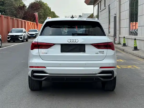 Audi Q3 2022