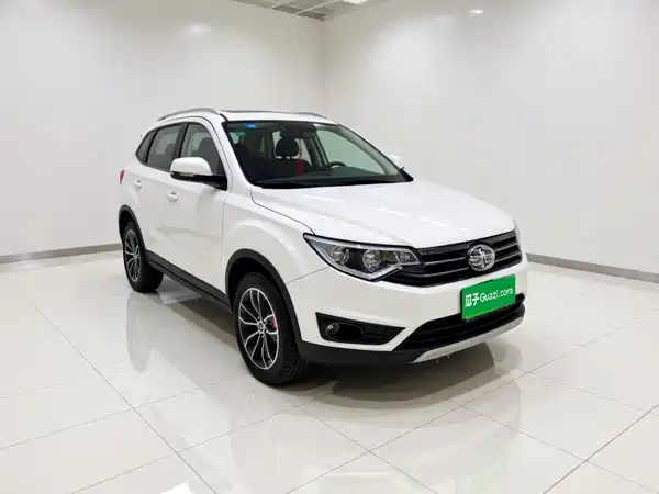 FAW Senya R7 2017