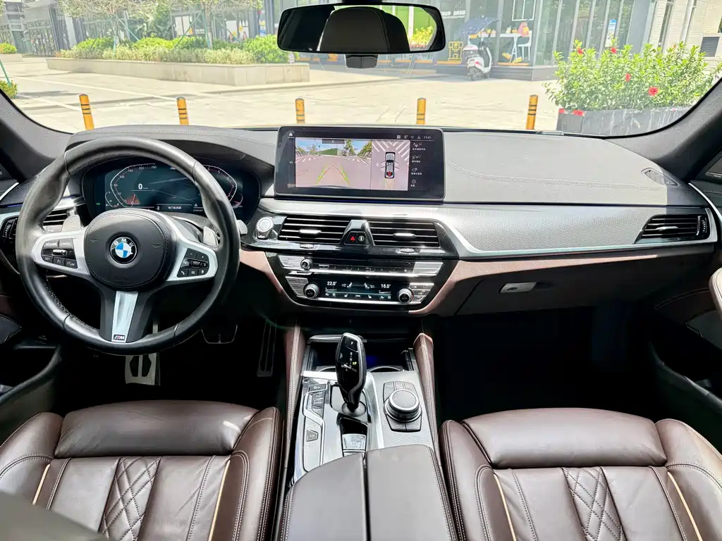 BMW 5 Series 2022