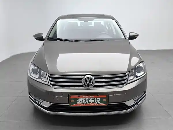 Volkswagen Magotan 2013