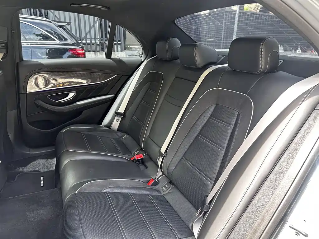 Mercedes-Benz E-Class AMG 2021 — фото 12