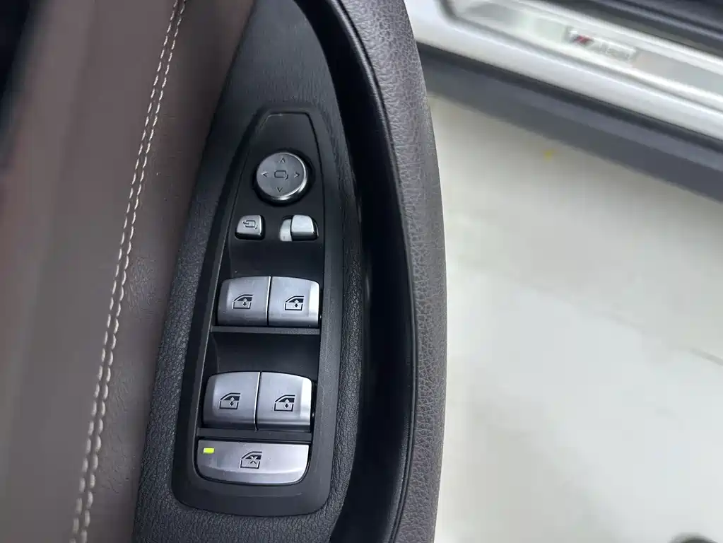 BMW X1 2021 — фото 13
