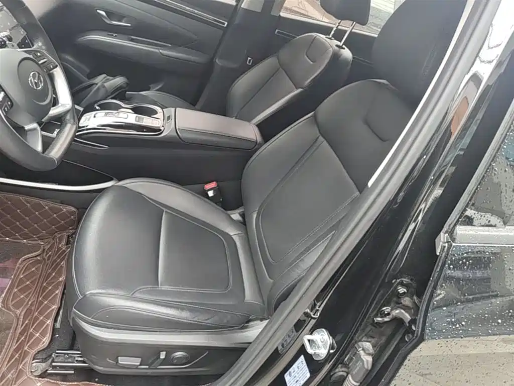 Hyundai Tucson 2023 — фото 15