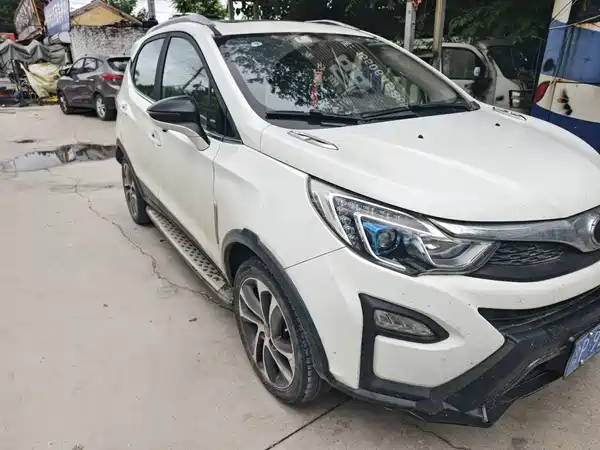 BYD Yuan 2016